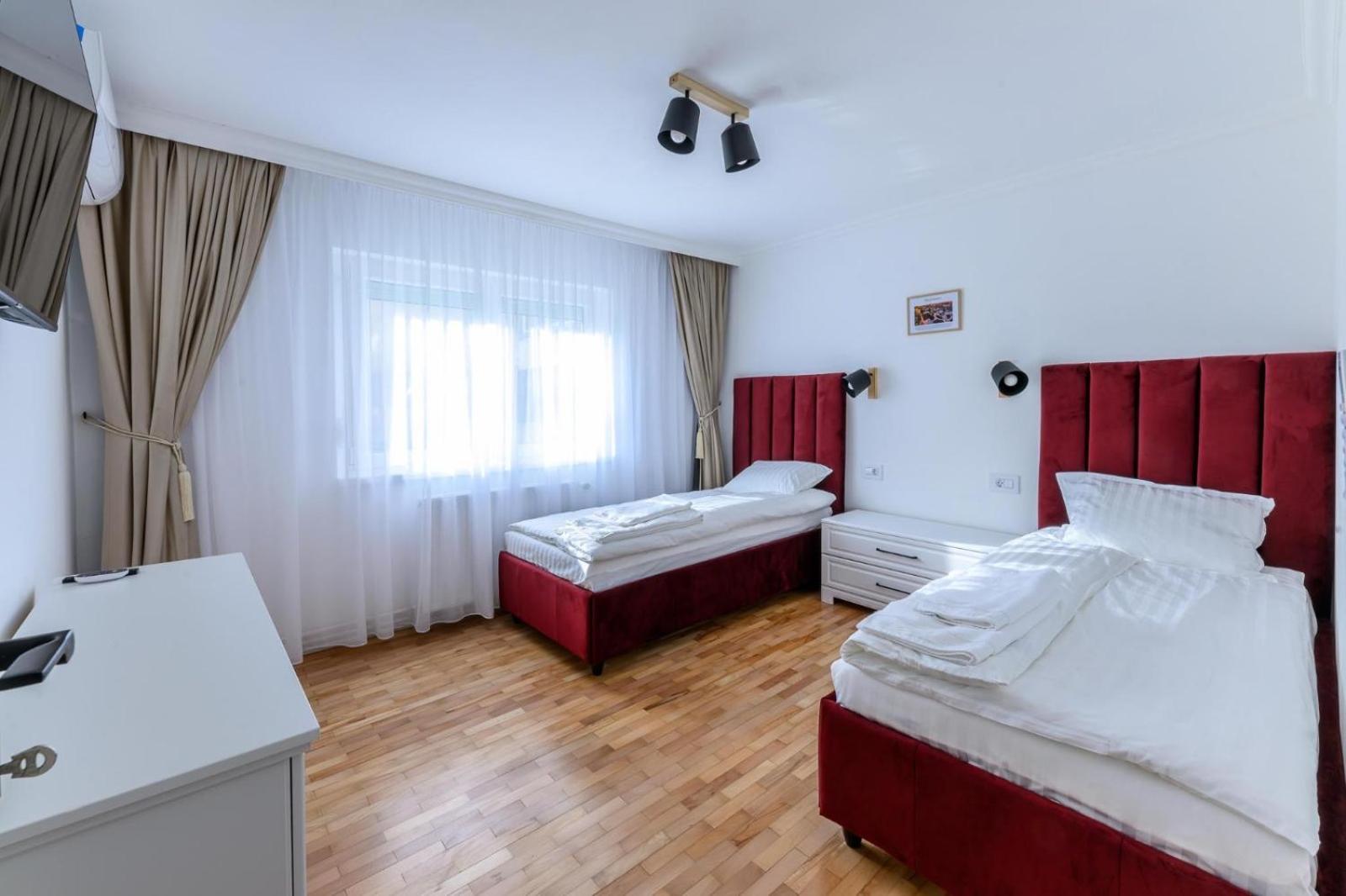 Five Stars Apartment Тимишоара Экстерьер фото