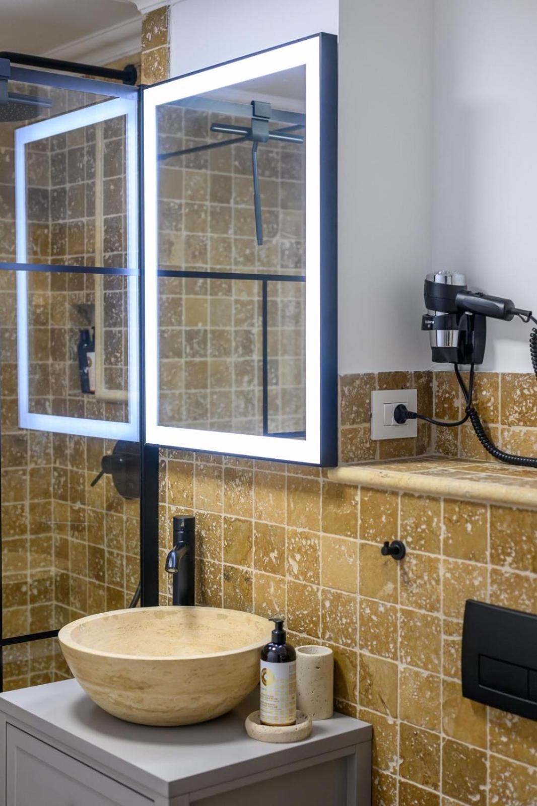 Five Stars Apartment Тимишоара Экстерьер фото