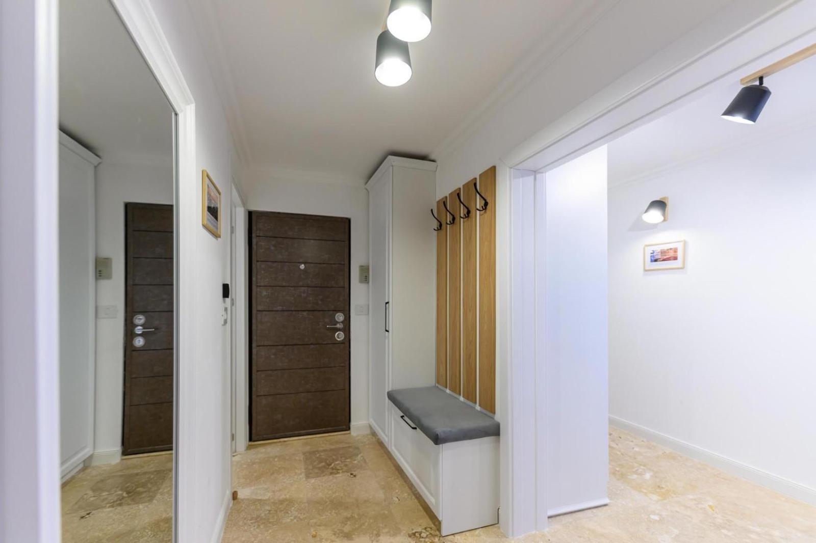 Five Stars Apartment Тимишоара Экстерьер фото